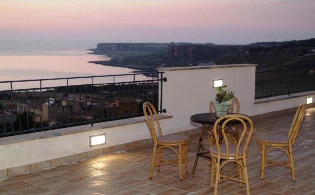 Torre Salina Bed & Breakfast Macari Exterior photo