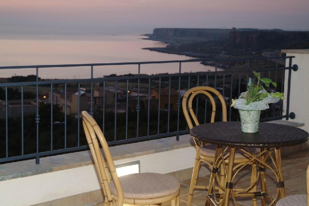Torre Salina Bed & Breakfast Macari Exterior photo